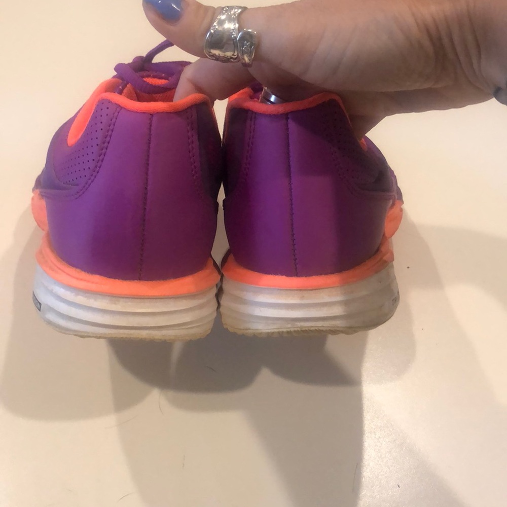 Nike Shoes - Picture 3 of 4